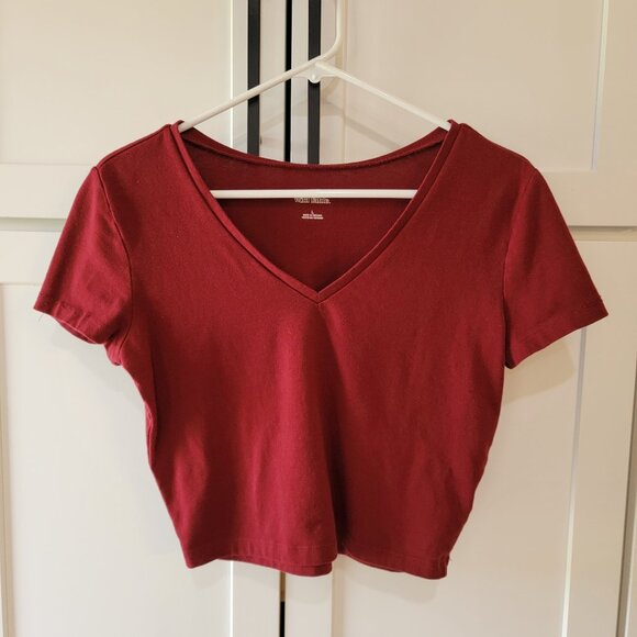 Ladies Large Wild Fable Maroon Crop Top with V neck - Picture 1 of 4